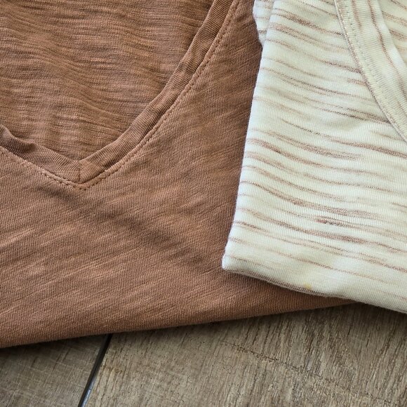 Set of 4 Old Navy Women’s Tank Tops – Size XXL (Neutral Colors) - Picture 13 of 15